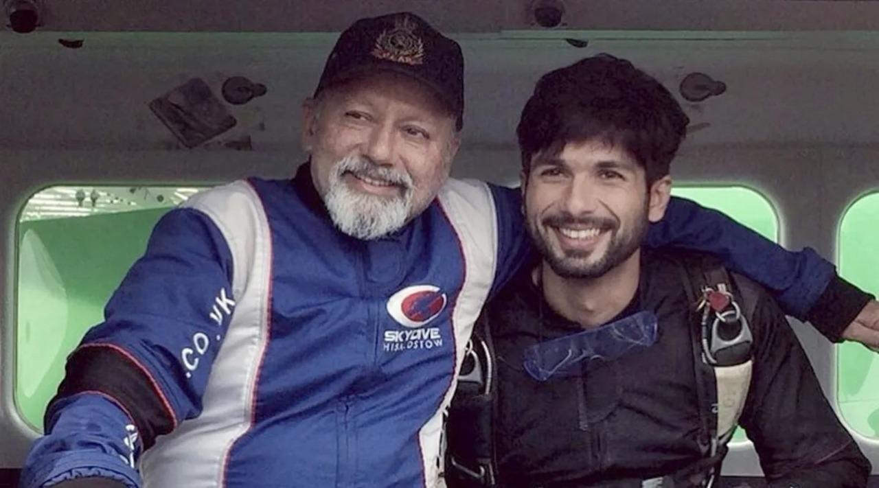 Shahid Kapoor followed in the footsteps of his father Pankaj Kapur and turned actor with the film 'Ishq Vishk'. The duo has also shared screen in the film 'Shandaar'